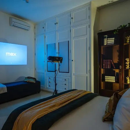 Elegant Interior In Centre Homestay *