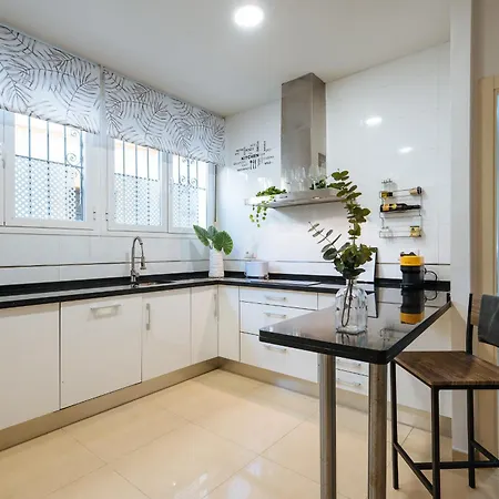 Elegant Interior In Centre