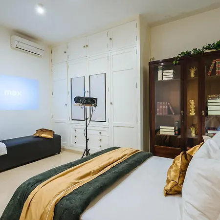 Elegant Interior In Centre Homestay *